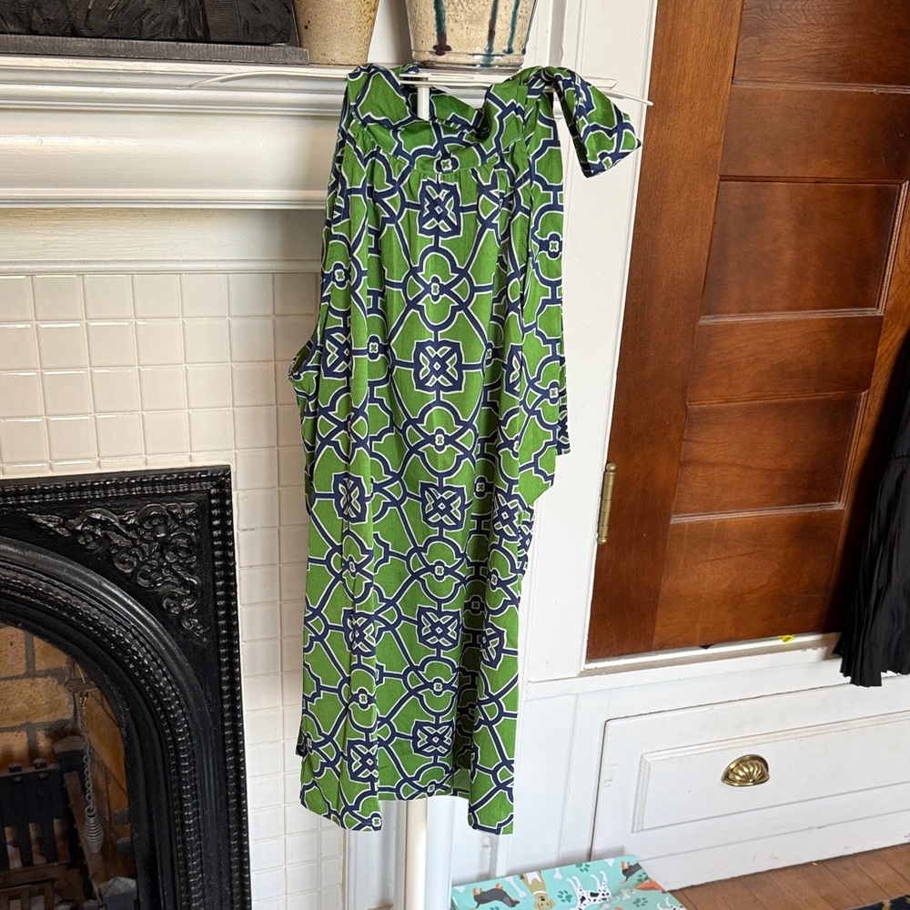 Vibrant Green and Blue Patterned blouse- worn about 3x‎